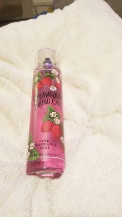 Strawberry poundcake
