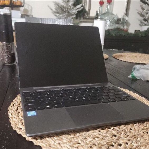 Chuwi Gemibook pro 14" laptop 8gb ram 256gb