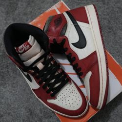 Nike Air Jordan 1 Retro High OG Chicago Lost & Found - Size 10