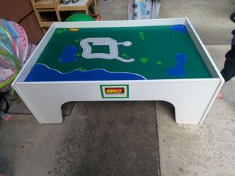 Brio train table