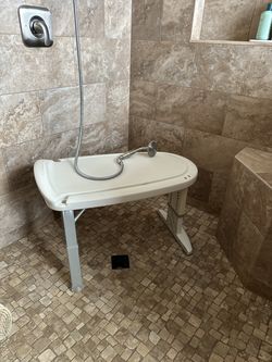 Moen Transfer Seat to transfer to and from tub to shower