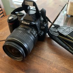 Nikon D40 Camera