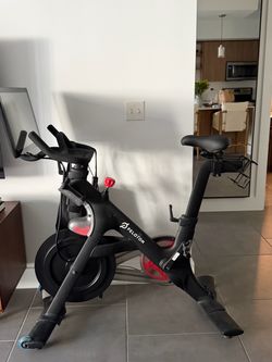 Peloton Bike