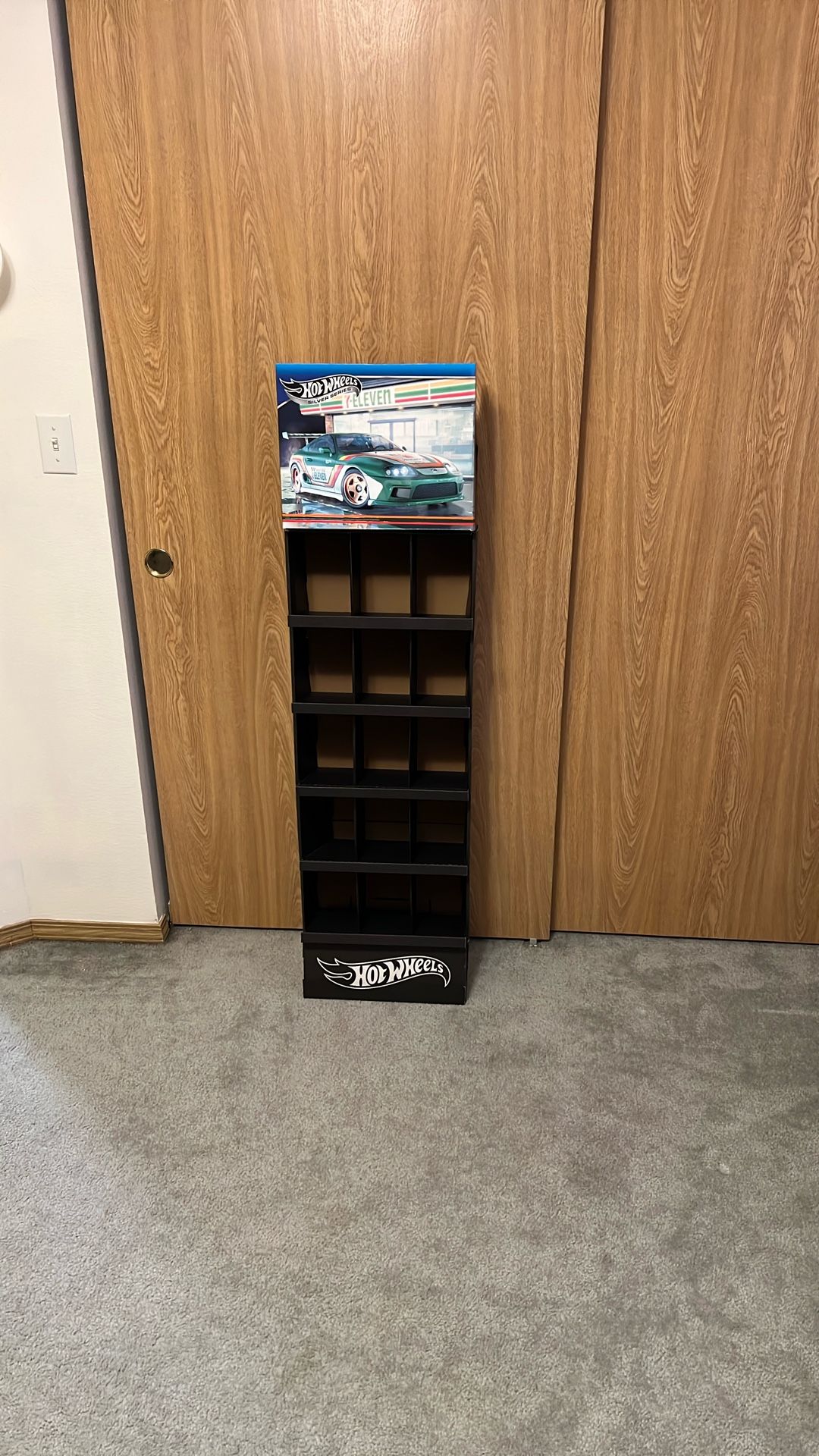 Hot wheels 7-Eleven Store Display