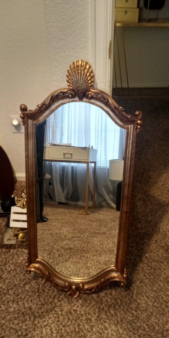 Vintage Mirror 1997 Excellent Condition 