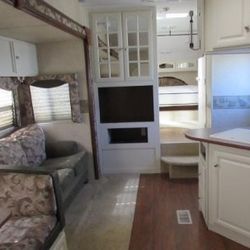 RV 2007 Sydney Edition 2 Bedroom $7900