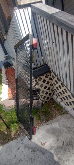 Cargo carrier