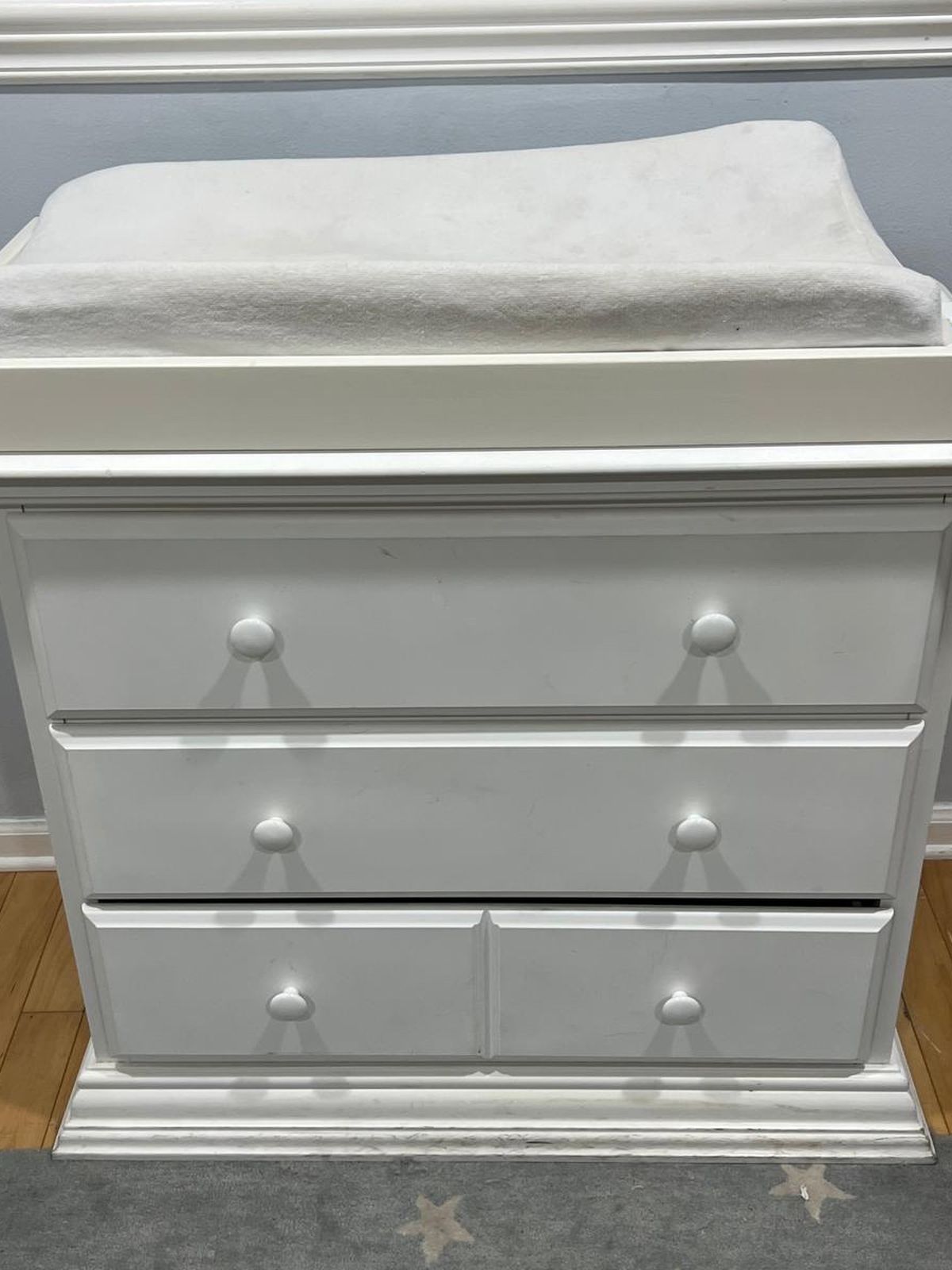 Drawers With Baby Changer On Top Attached!!