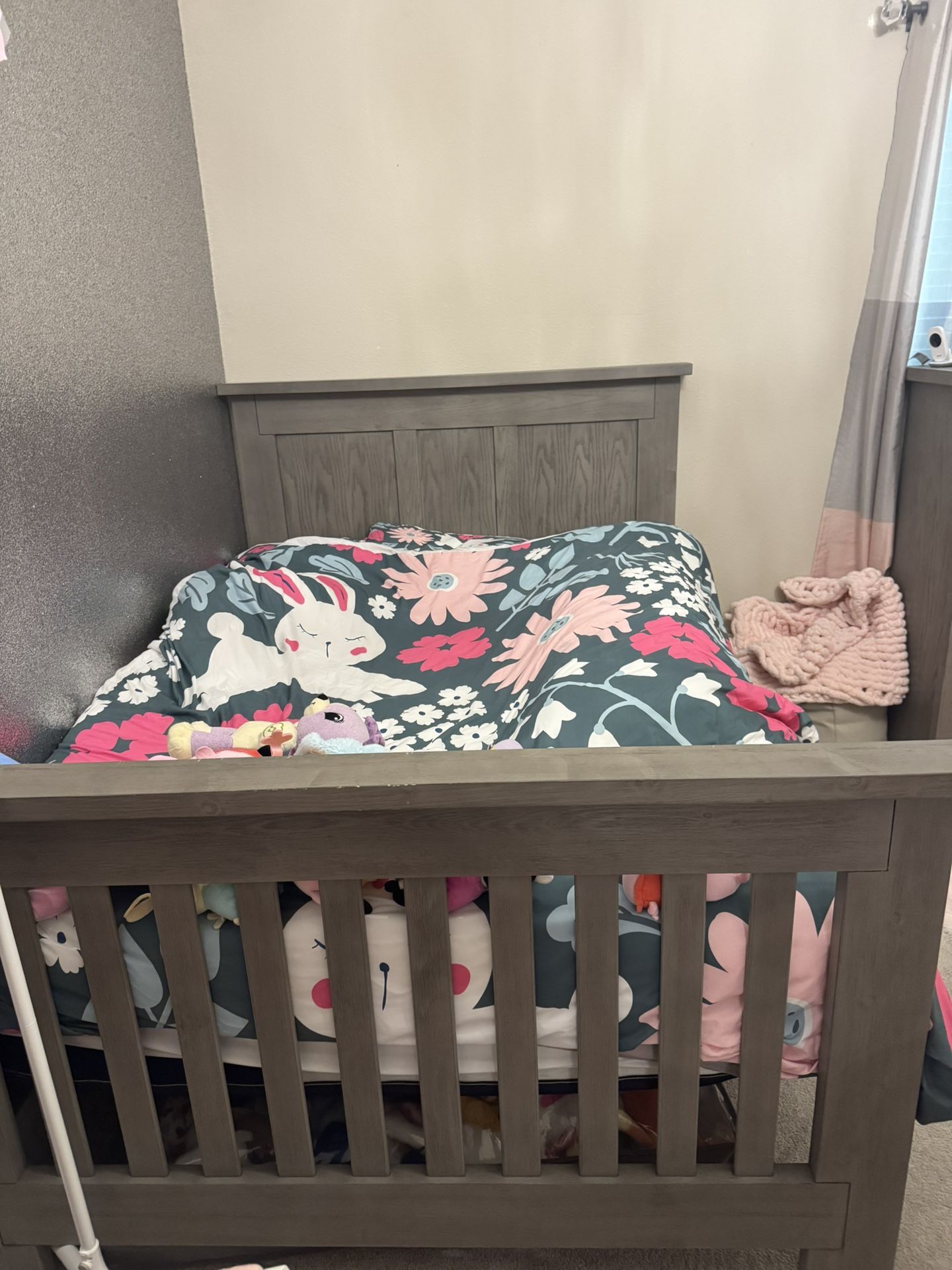 Full Size Bed Frame With Mattress. Matching Dressers