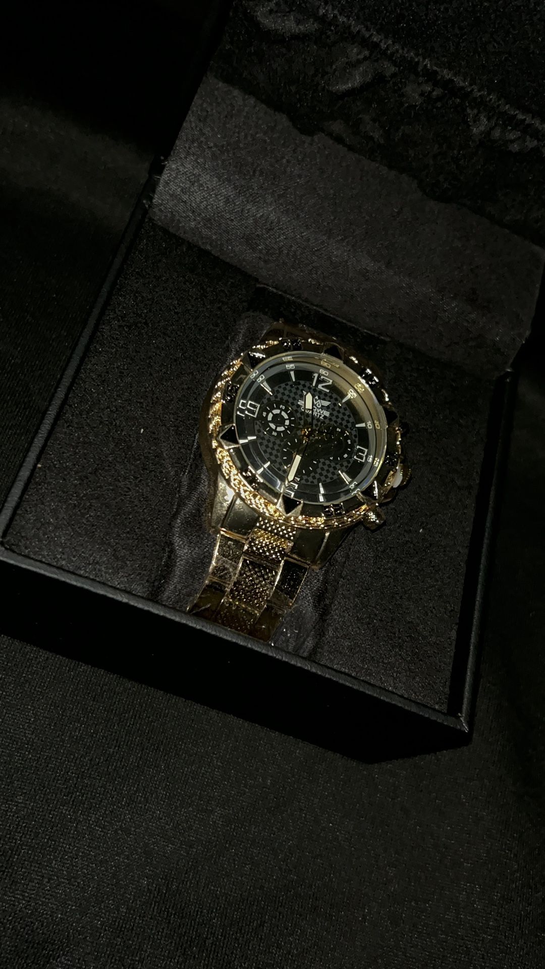 Men’s ZHOWE Quartz Watch