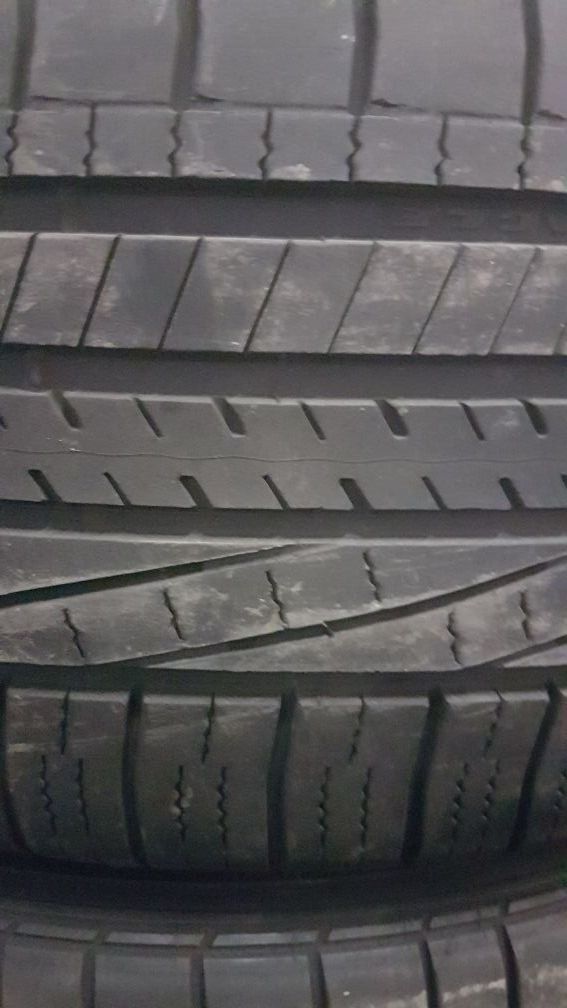 Tire a whole set for 245 45 19