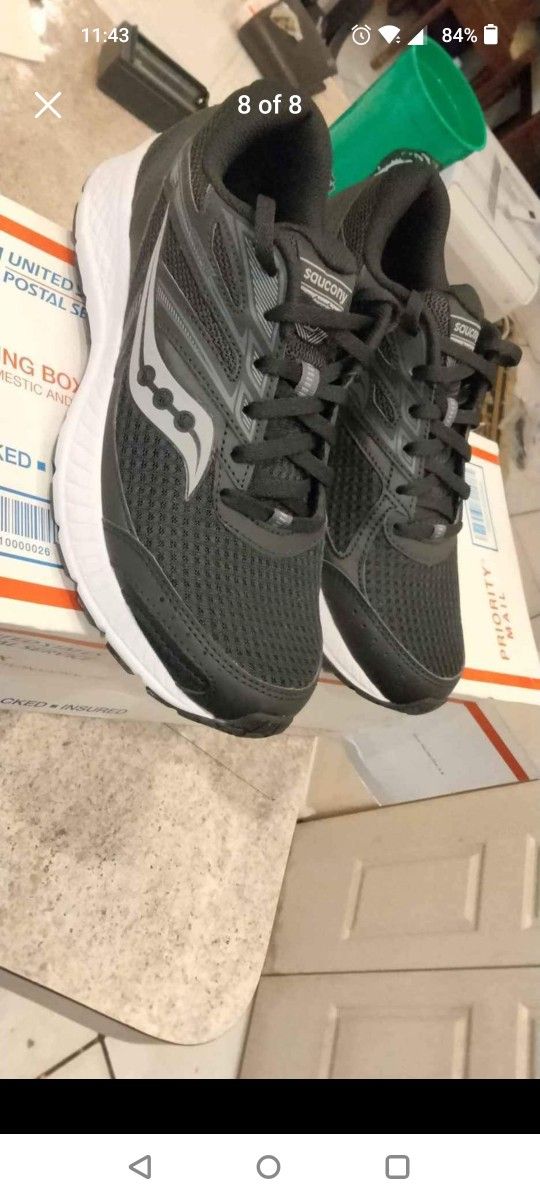 NEW Men's Size Running Shoes Saucony Cohesion