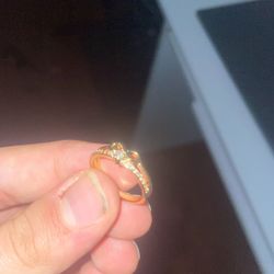 Gold And Mossaintaie Ring 