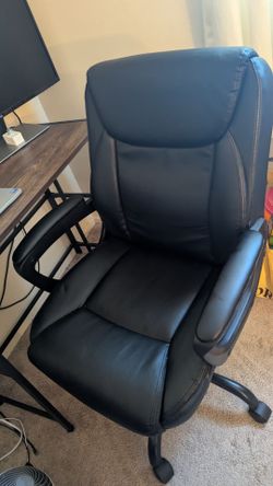 Office chair.. very good condition..