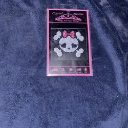 Crystal Heiress Pink & black skull sticker with bow
