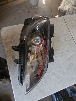 Hyundai kona right Headlight oem