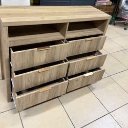 Oxford Fluted 6-Drawer Bedroom Dresser, Wide Modern