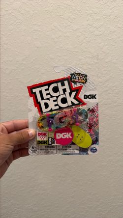 Tech Deck DGK Neon Invasion Fingerboard