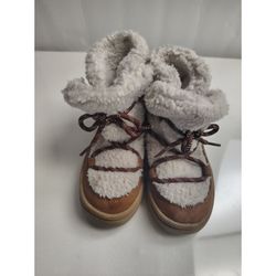 Old Navy Toddler Faux Shearling Boots Tan White Lace Up Winter Shoes Size 10