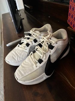 Nike basketball shoes