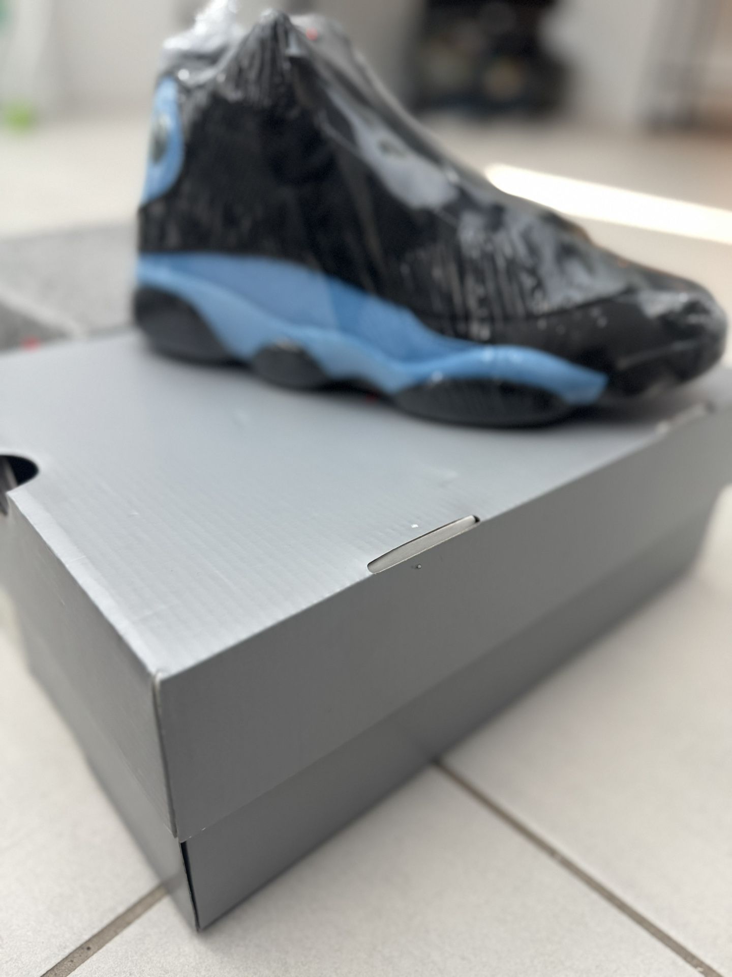 Jordan 13 Black University’s Size 10.5 Brand New Out The Box Trow Deals