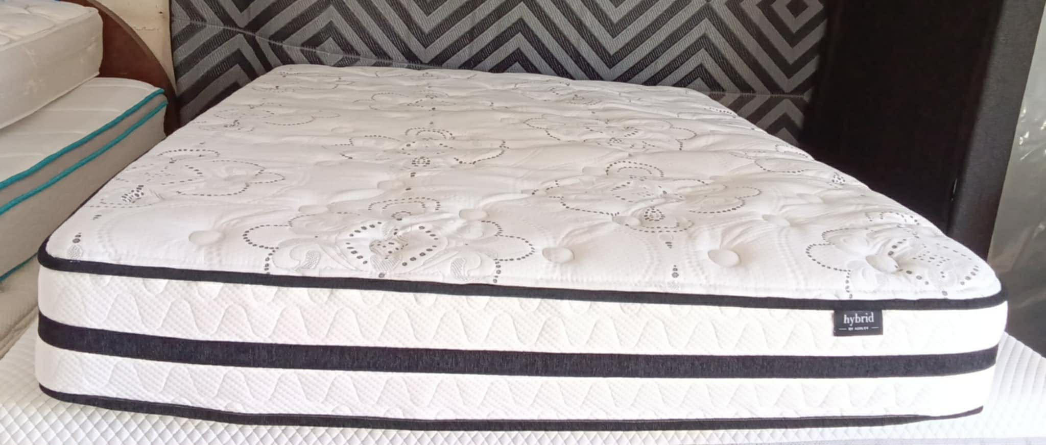 Queen Size Mattress (Colchón Queen Size)