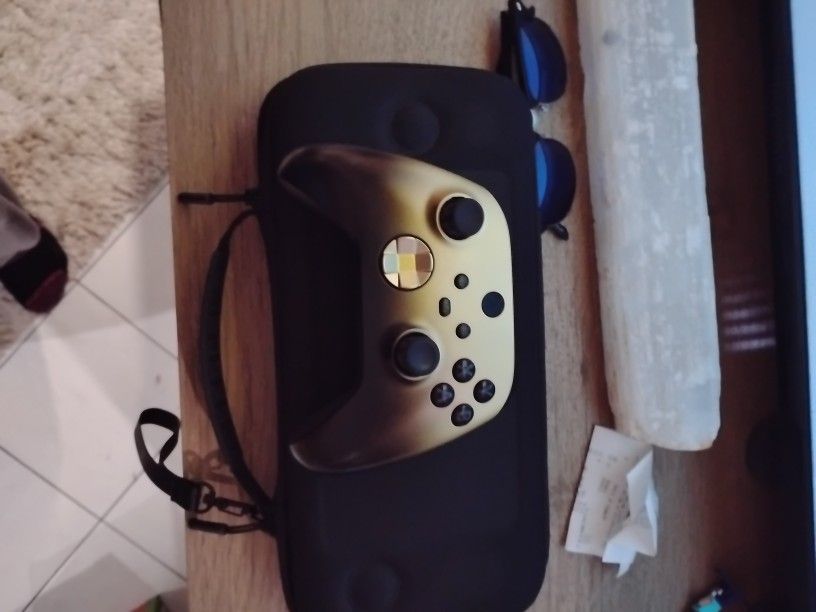 Xbox Series X Controller Gold Shadow