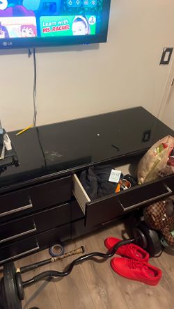Dresser and nightstand