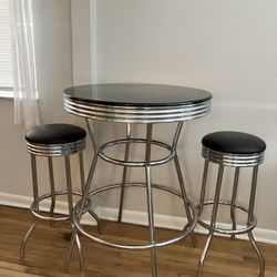 Cocktail Table 