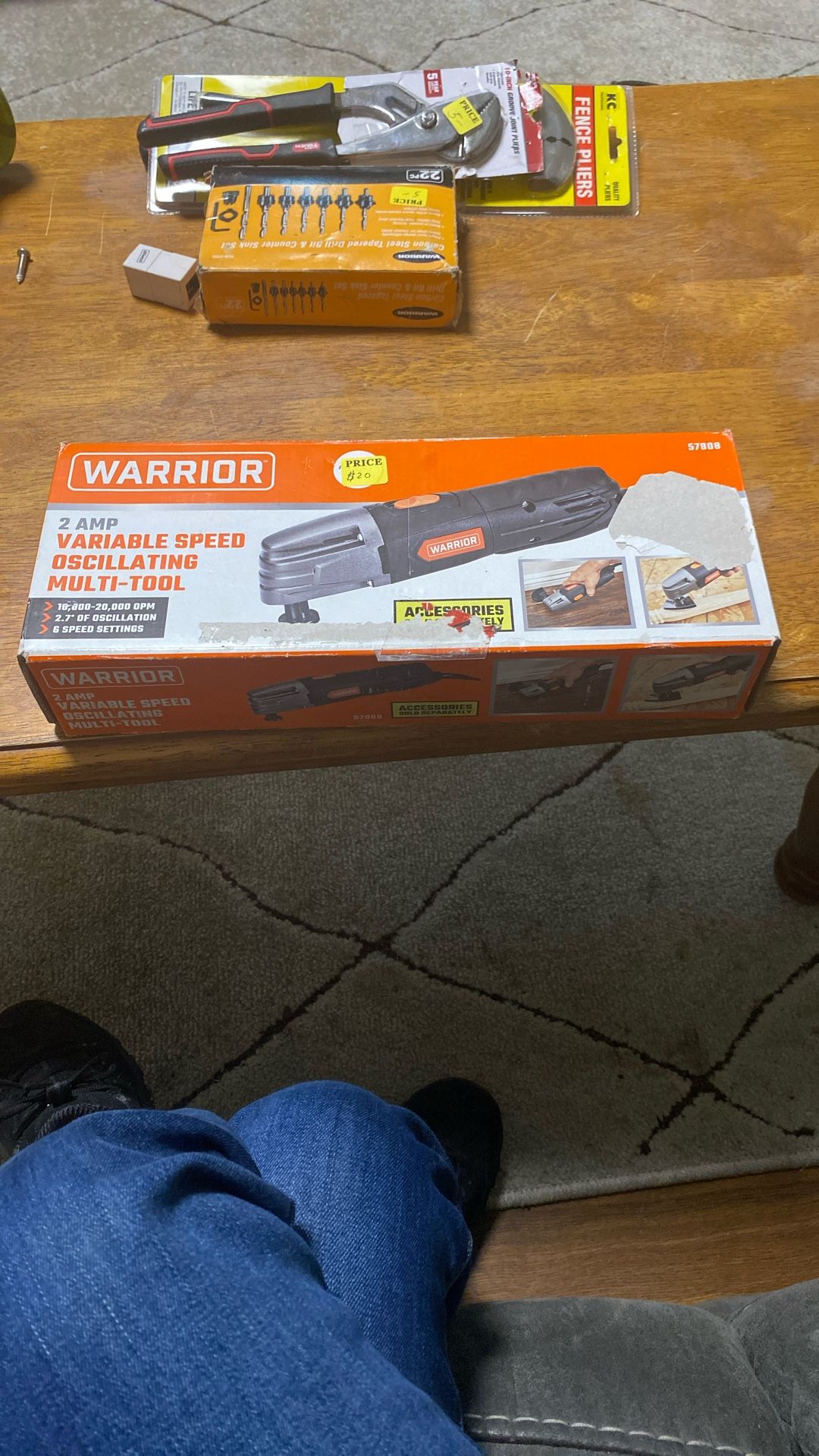 2 Amp Variable Speed Oscillating Multi-tool