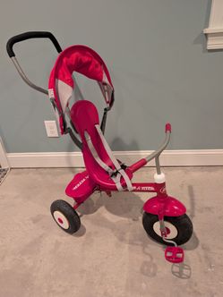 Radio Flyer All-Terrain Stroll 'N Trike Toddler Tricycle