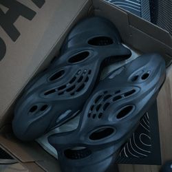 Adidas Yeezy Foam RNR Onyx