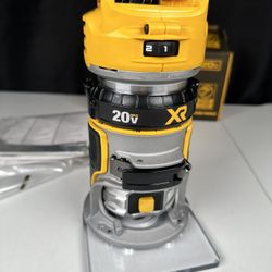 DEWALT 20V MAX XR Cordless Compact Router  DCW600