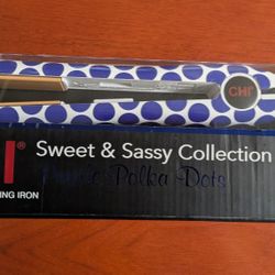 CHI flat Iron- NEW IN BOX 