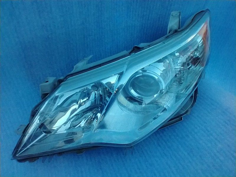Driver Side Headlight For A Toyota Camry 2011 Or 2013 OEM Part