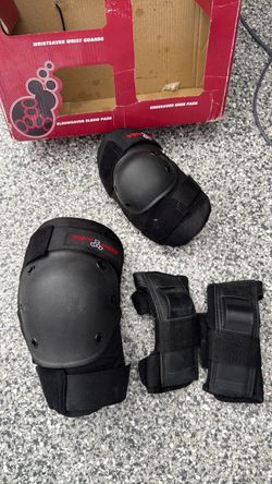 Skate pads, size small. Wrist, elbow and knee. Light use