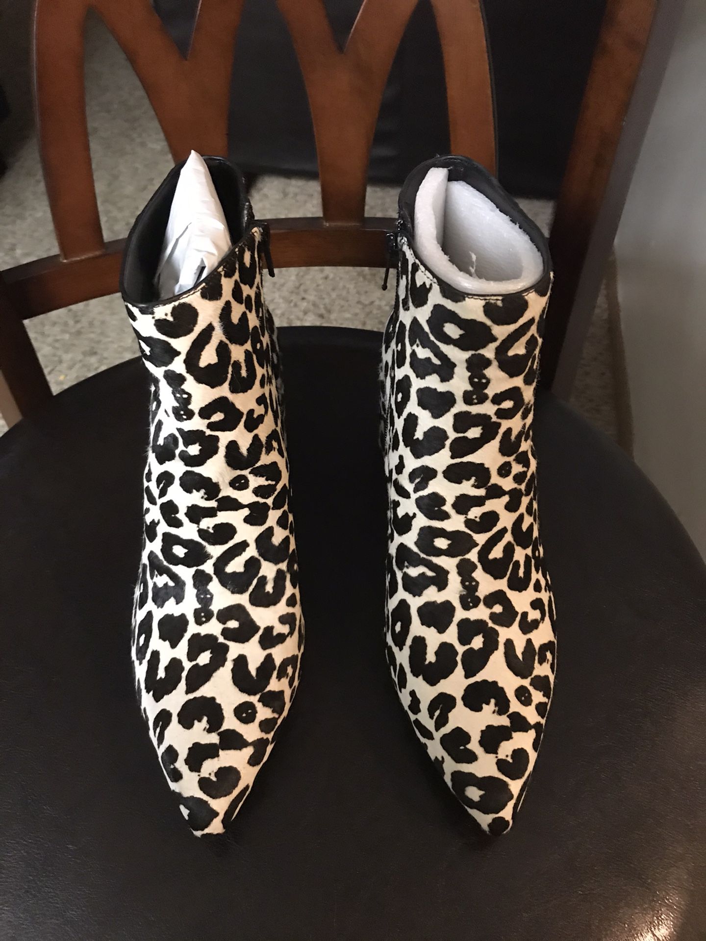 Inc Women's Omira Pointed-Toe Block-Heel Booties Size 10 Medium brand New Size 10