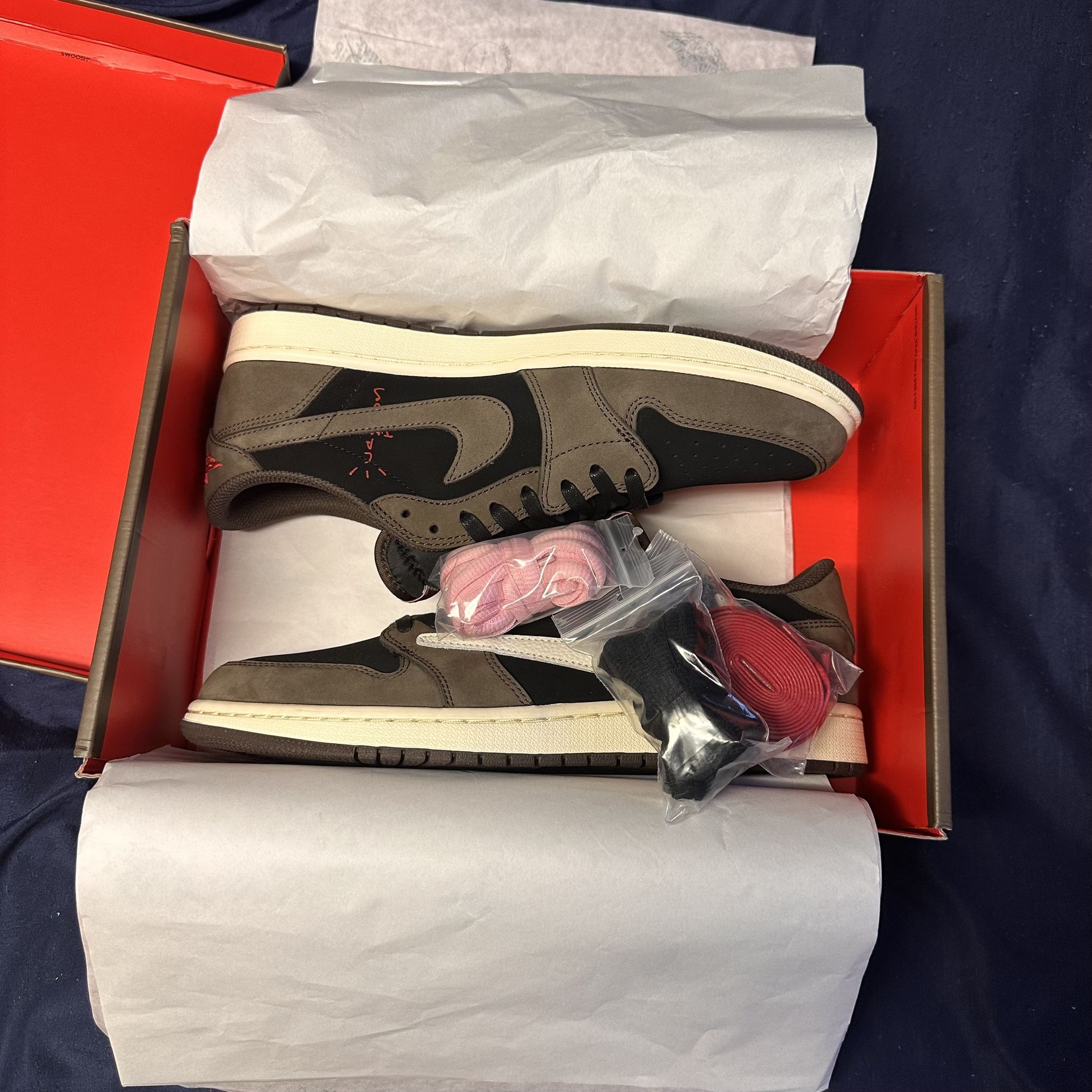 Travis Scott Jordan 1 Mocha Lows Size 11.5