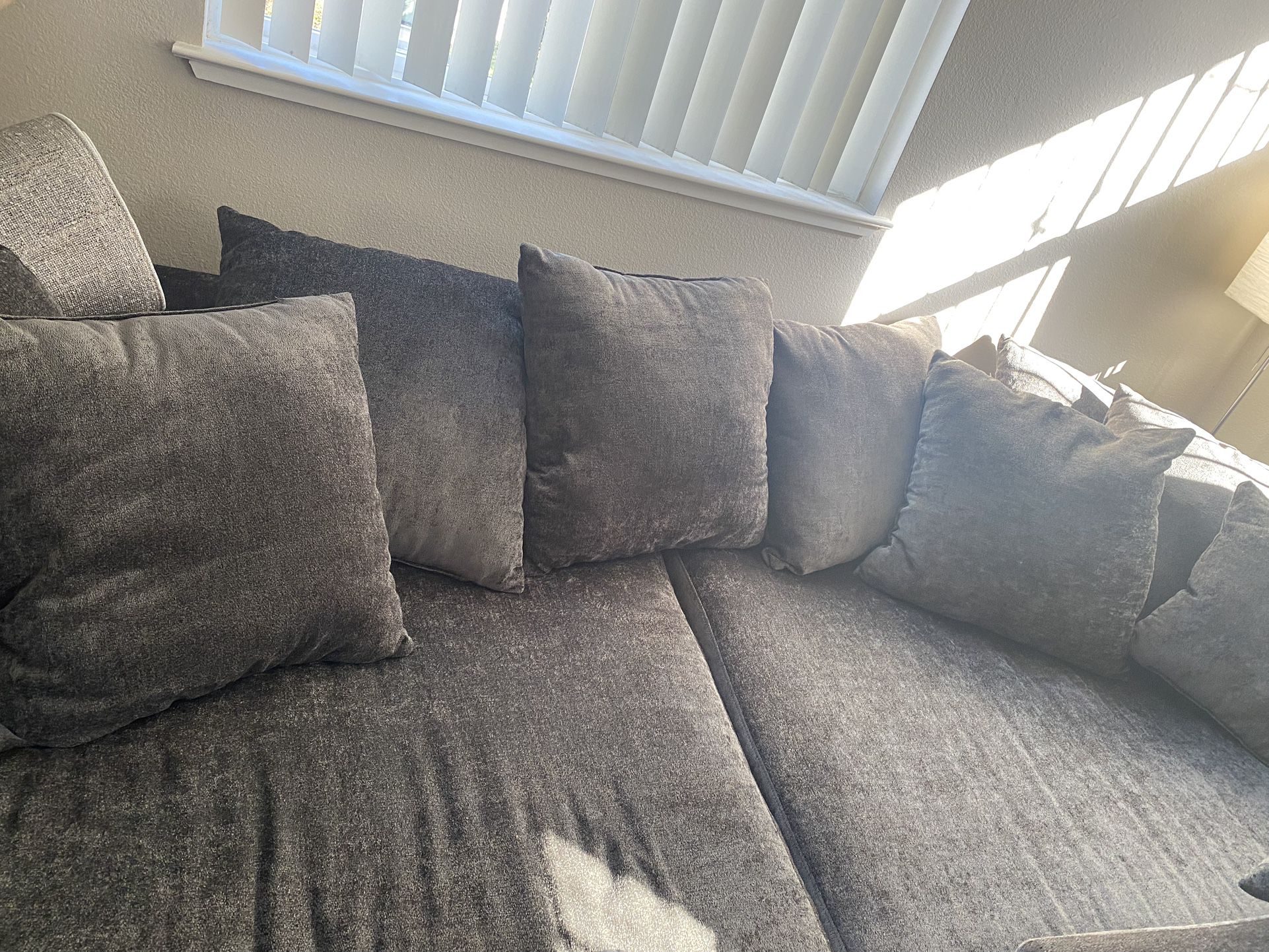 Large Sofa/Couch 