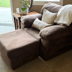 Oversized Lounge Chair