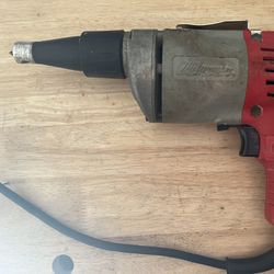 Milwaukee Corded Heavy Duty Screw Shooter 