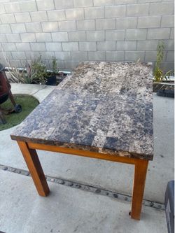 Marble dining table (HEAVY)!