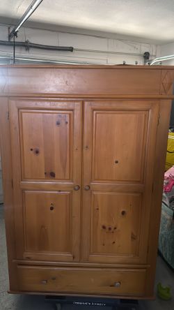 Free sofa and dresser