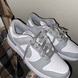 Nike dunks Women’s 9.5 / Men’s 8