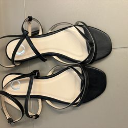 Strappy Black Flat Sandals Size 8