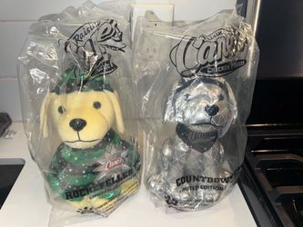 Raising Cane’s Limited Edition Holiday Puppy Plush Set (NYE & Christmas)