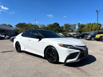2021 Toyota. Amry XSE