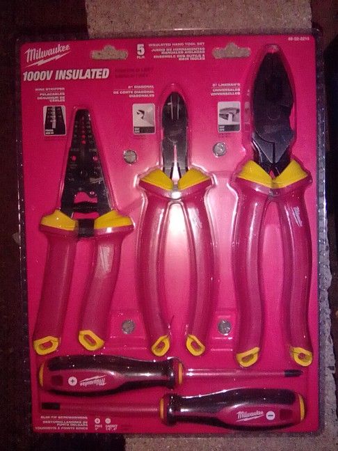 Milwaukee Insulated Hand Tool Set 5pc.