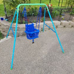 Kids swing