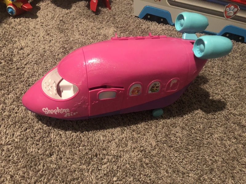 Shopkins Airplane